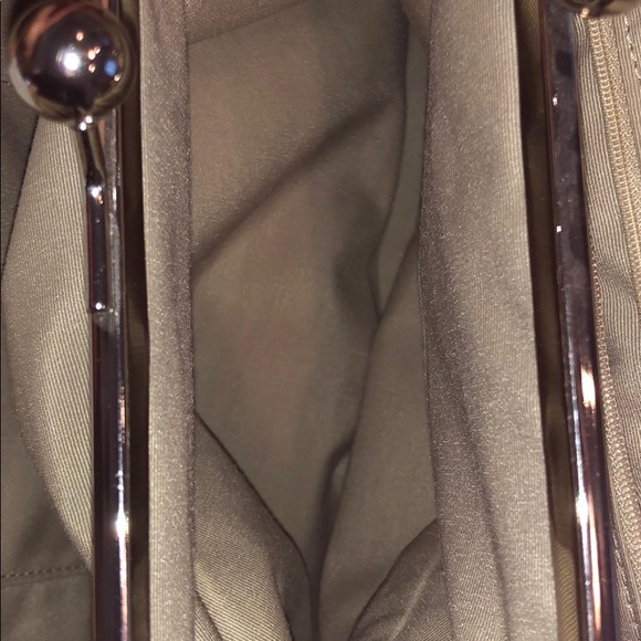 F25487 Coach Sig. Embossed Patent - Picture 6 of 8